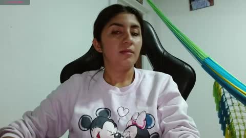 Snapshot of danna_peterson chatting on April 17, 12:35 am Danna online show from April 17, 12:35 am