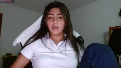 Snapshot of danna_peterson chatting on May 30, 9:01 pm Danna online show from May 30, 9:01 pm
