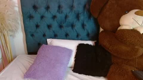 Snapshot of danna_rebel chatting on April 18, 10:41 am Danna online show from April 18, 10:41 am