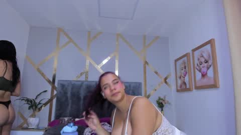  Danna  online show from December 13, 11:55 am