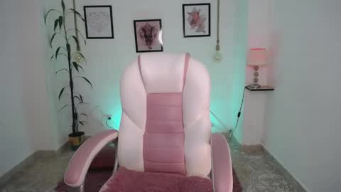Danna online show from May 13, 12:08 am
