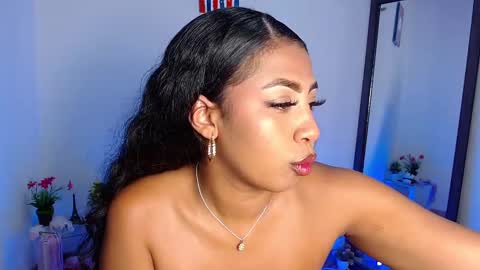 Snapshot of danna_schmidt23 chatting on February 17, 12:27 pm Danna online show from February 17, 12:27 pm
