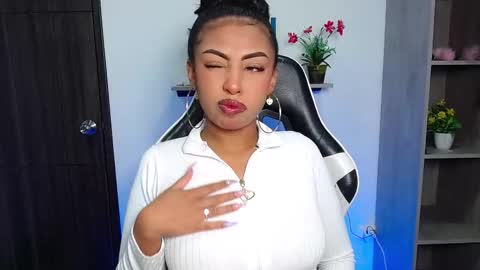 Danna online show from October 8, 10:24 am