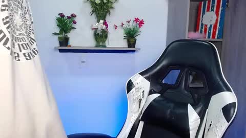 Danna online show from November 25, 11:32 am