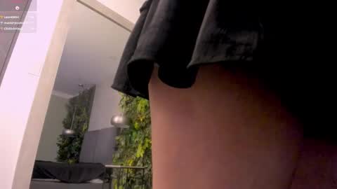    online show from November 30, 3:38 pm