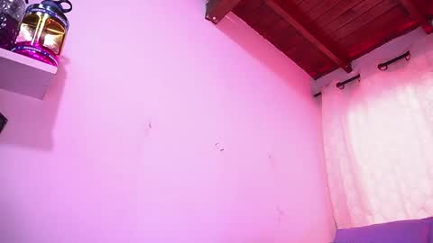 Snapshot of dannaberlin chatting on October 29, 7:15 pm Danna Berlin online show from October 29, 7:15 pm