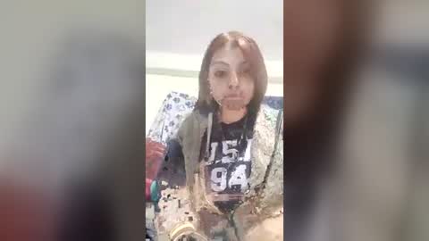 Snapshot of danni_milk69 chatting on June 30, 2:01 am danni_milk69 online show from June 30, 2:01 am