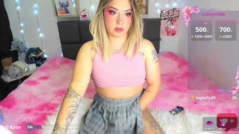 Snapshot of dannia_13 chatting on October 3, 1:24 am dannia_13 online show from October 3, 1:24 am