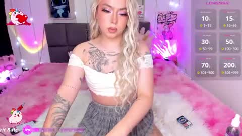 Snapshot of dannia_13 chatting on July 31, 4:50 pm dannia_13 online show from July 31, 4:50 pm