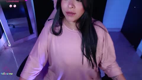 Snapshot of danniela_james chatting on March 25, 4:07 am danna online show from March 25, 4:07 am