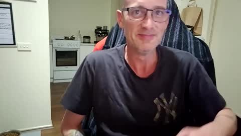 Snapshot of dannozdirekt chatting on December 2, 2:23 pm dannozdirekt online show from December 2, 2:23 pm