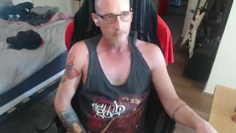 Snapshot of dannozdirekt chatting on February 5, 5:34 am dannozdirekt online show from February 5, 5:34 am