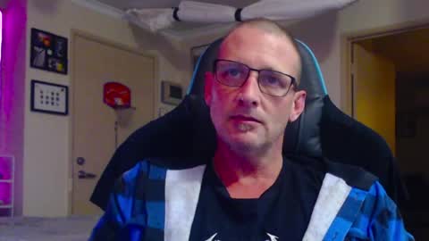 dannozdirekt online show from May 5, 4:04 pm