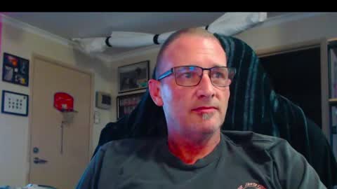 dannozdirekt online show from May 11, 5:43 pm