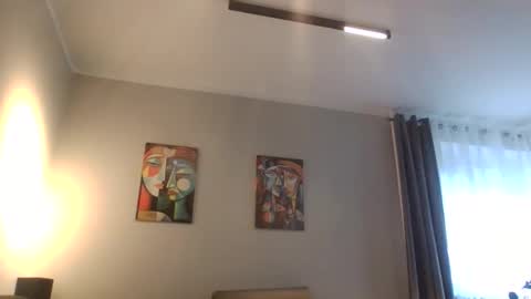 Snapshot of danny81boy chatting on October 10, 9:52 am danny81boy online show from October 10, 9:52 am