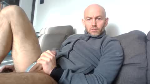 Snapshot of danny81boy chatting on January 19, 9:13 am danny81boy online show from January 19, 9:13 am