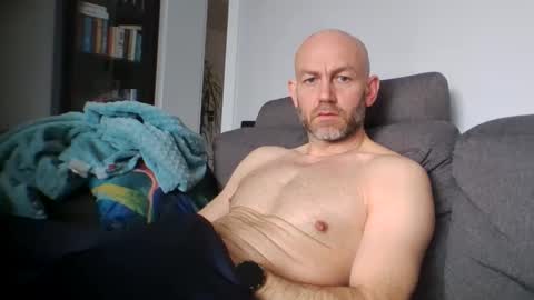 danny81boy online show from April 24, 10:07 am