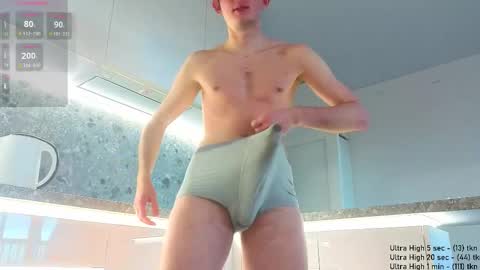 Snapshot of danny__magic chatting on October 9, 1:53 pm danny__magic online show from October 9, 1:53 pm