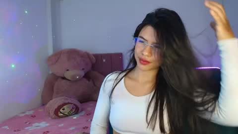 Snapshot of danny_cam1423 chatting on May 13, 3:31 pm danny_cam1423 online show from May 13, 3:31 pm