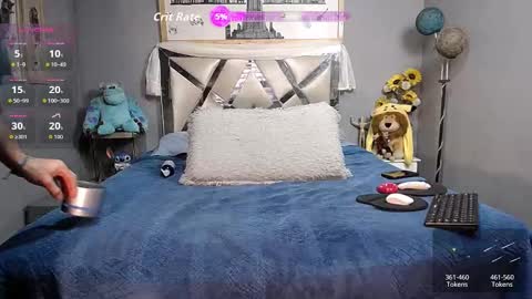 Danny and Alex online show from December 15, 4:50 am