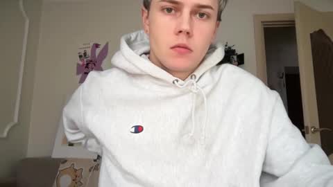 Snapshot of danny_love01 chatting on January 6, 11:58 am danny online show from January 6, 11:58 am