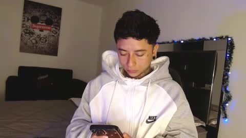 Danny  online show from December 28, 12:04 am