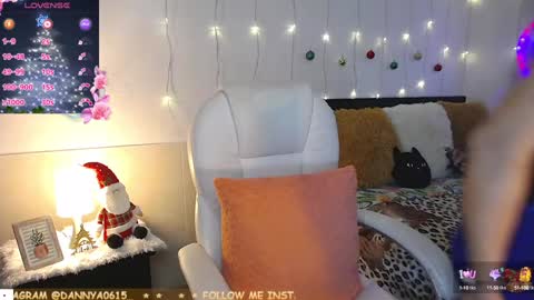 Snapshot of dannya0615_ chatting on December 13, 4:49 pm Danny online show from December 13, 4:49 pm