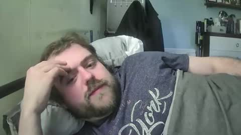 Snapshot of dannyb0y95 chatting on January 16, 8:29 am Danny online show from January 16, 8:29 am