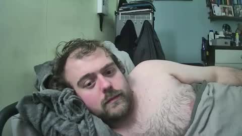 Snapshot of dannyb0y95 chatting on February 8, 9:29 pm Danny online show from February 8, 9:29 pm