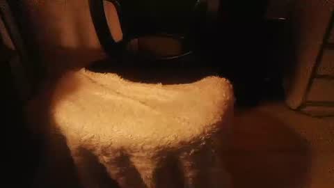 Snapshot of dannyb618 chatting on December 22, 12:18 am Danielle online show from December 22, 12:18 am