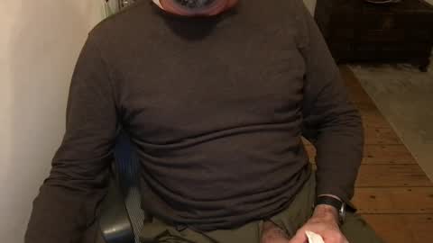 Snapshot of dannybuoy2 chatting on December 11, 11:21 pm dannybuoy2 online show from December 11, 11:21 pm