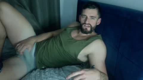 Snapshot of dannyk1990 chatting on December 5, 4:23 pm Naughtystr8D online show from December 5, 4:23 pm
