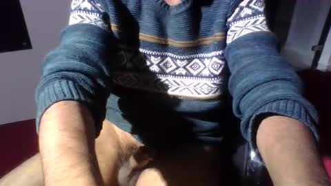 Snapshot of danster125 chatting on December 11, 12:54 am danster125 online show from December 11, 12:54 am