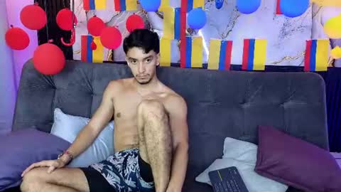 Snapshot of dante_18cm chatting on July 2, 3:23 am Dante online show from July 2, 3:23 am