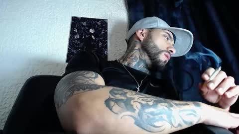 Snapshot of dante_d_angelo_ chatting on September 19, 5:31 am dante_d_angelo_ online show from September 19, 5:31 am