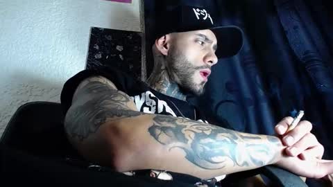 Snapshot of dante_d_angelo_ chatting on February 3, 10:59 pm dante_d_angelo_ online show from February 3, 10:59 pm