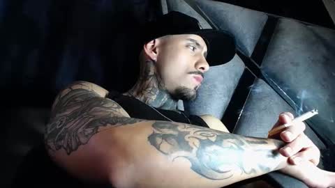 Snapshot of dante_d_angelo_ chatting on February 9, 7:45 am dante_d_angelo_ online show from February 9, 7:45 am