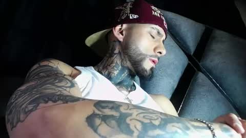dante_d_angelo_ online show from May 13, 6:44 am