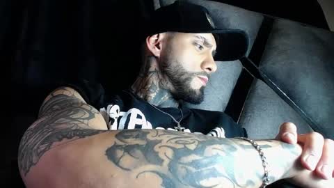 dante_d_angelo_ online show from May 17, 6:44 am