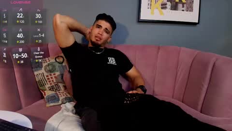 Snapshot of dante_fox_ chatting on February 19, 1:51 am Dante Fox online show from February 19, 1:51 am