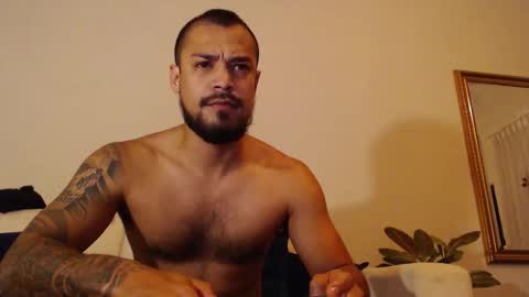 Snapshot of dante_hell1 chatting on December 17, 8:31 am Dante Hell online show from December 17, 8:31 am