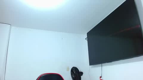 Snapshot of dante_lord chatting on March 5, 5:47 am Dante online show from March 5, 5:47 am