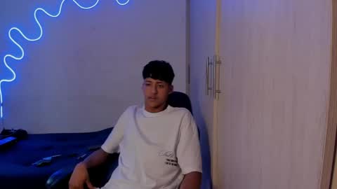 Snapshot of dante_martinez1 chatting on April 2, 8:06 pm dante_martinez1 online show from April 2, 8:06 pm