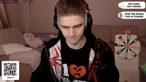 Snapshot of dantebigboi chatting on January 15, 11:51 pm Daniel online show from January 15, 11:51 pm