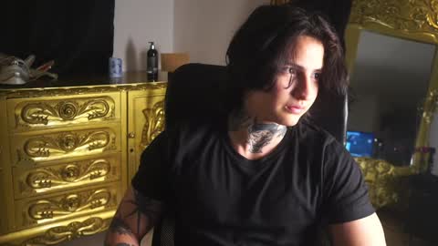 Snapshot of dantecoppolaa chatting on January 20, 2:11 am Dante coppola online show from January 20, 2:11 am