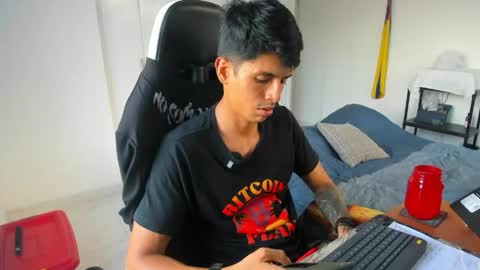X Dante7373574 online show from May 5, 10:07 pm