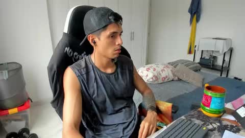 X Dante7373574 online show from May 11, 7:33 pm