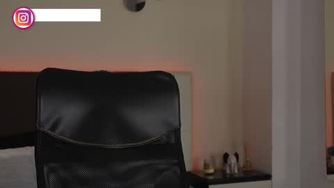 Dante online show from October 16, 8:43 pm