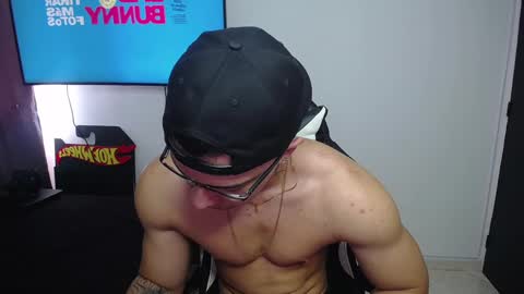 Snapshot of danteread chatting on February 7, 4:24 pm danteread online show from February 7, 4:24 pm