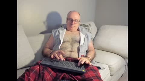 Mark online show from December 14, 5:25 pm